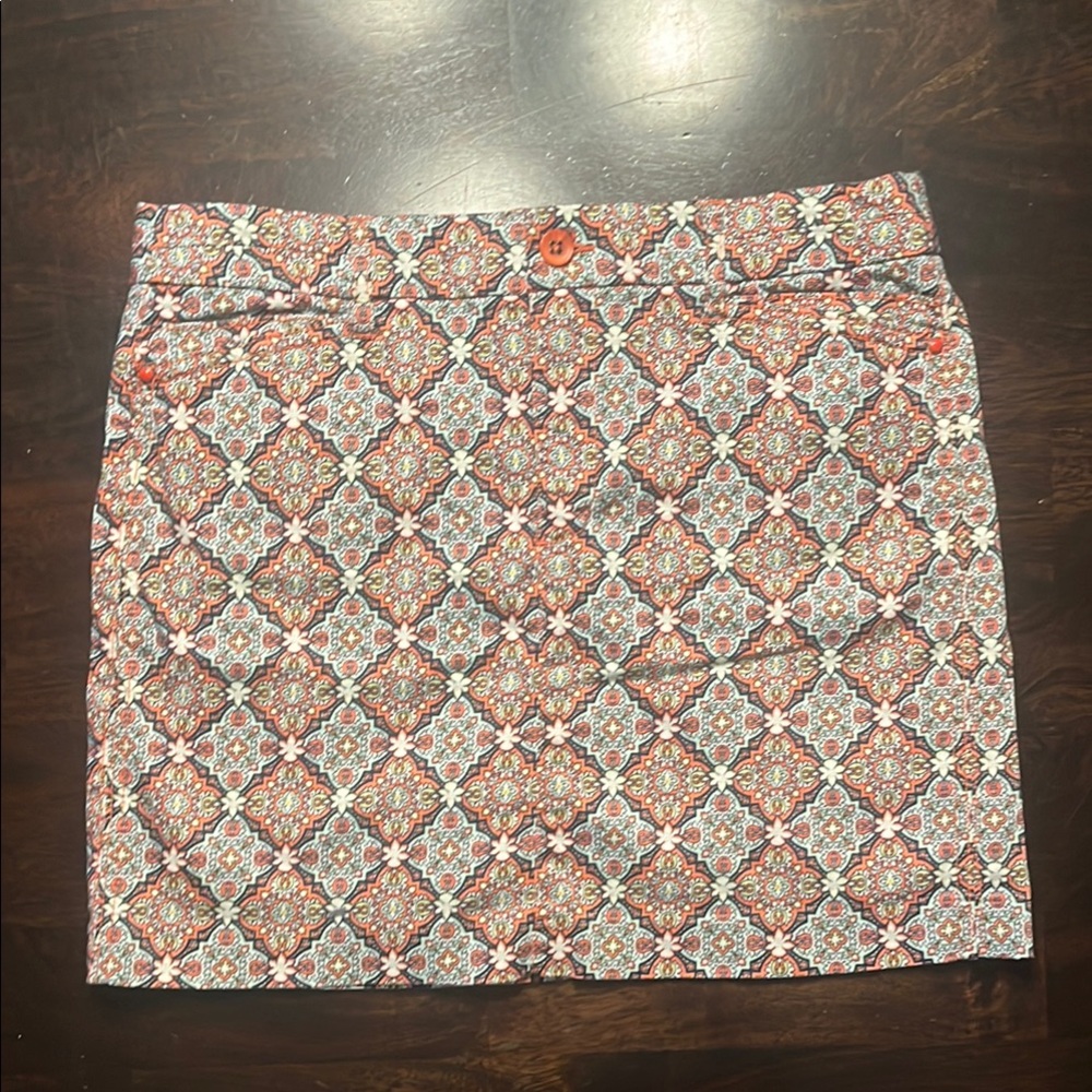 Intro brand. Love the Fit Stretch Skort in Pink and Blue Pattern, Size 8